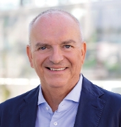 Mag. Bernhard 