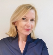 Mag. Sandra   