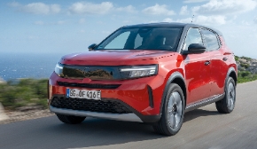 Opel  Frontera, ein Bestseller der Marke. Familienfreundlich und preisgünstig