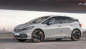 CUPRA Born 100 % elektrisch mit bis zu 540 km Reichweite. Erhältlich mit 58 kWh/204 PS, 58 kWh/ 231 PS und 77 kWh/231 PS