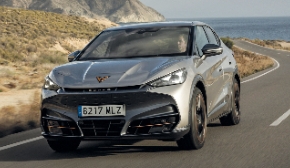 CUPRA Tavascan 100 % elektrisch mit bis zu 557 km Reichweite. Erhältlich von  58 kWh/190 PS bis 77 kWh/340 PS Allrad.