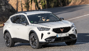 CUPRA Formentor  Erhältlich als Benziner (150–390 PS), Diesel (150 PS) und Plug-in-Hybrid (204–245 PS)