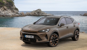 CUPRA Formentor  Erhältlich als Benziner (150–390 PS), auch mit Allrad, Diesel (150 PS) und Plug-in-Hybrid (204–272 PS) mit bis zu 126 km elektr. Reichweite.