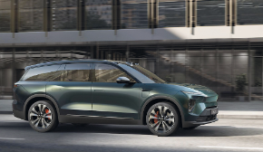 EL8: Das elektrische Flaggschiff der NIO-Reihe. Als luxuriöses 6-Sitzer-SUV mit 644 PS bietet er großzügigen Platz, höchsten Komfort und ein beeindruckendes Fahrerlebnis.